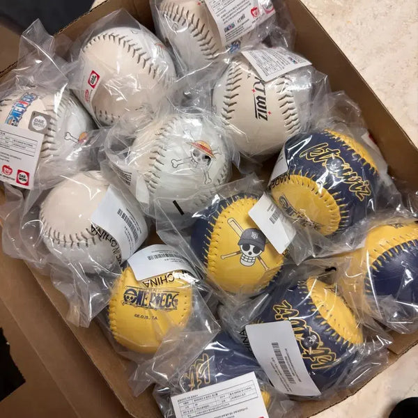 [BUNJANG] KT Wiz x One Piece Collaboration Logo Baseball / Kt위즈 x 원피스 로고볼 야구공