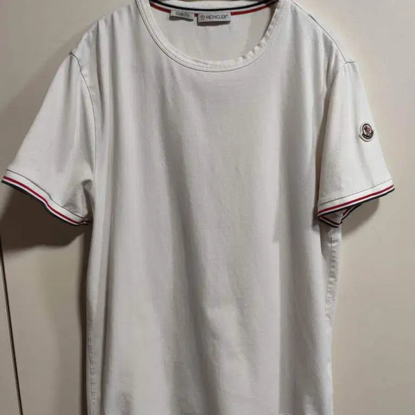 [BUNJANG] Moncler Slim Fit Short Sleeve T-Shirt / M 몽클레어 슬림핏 반팔티셔츠