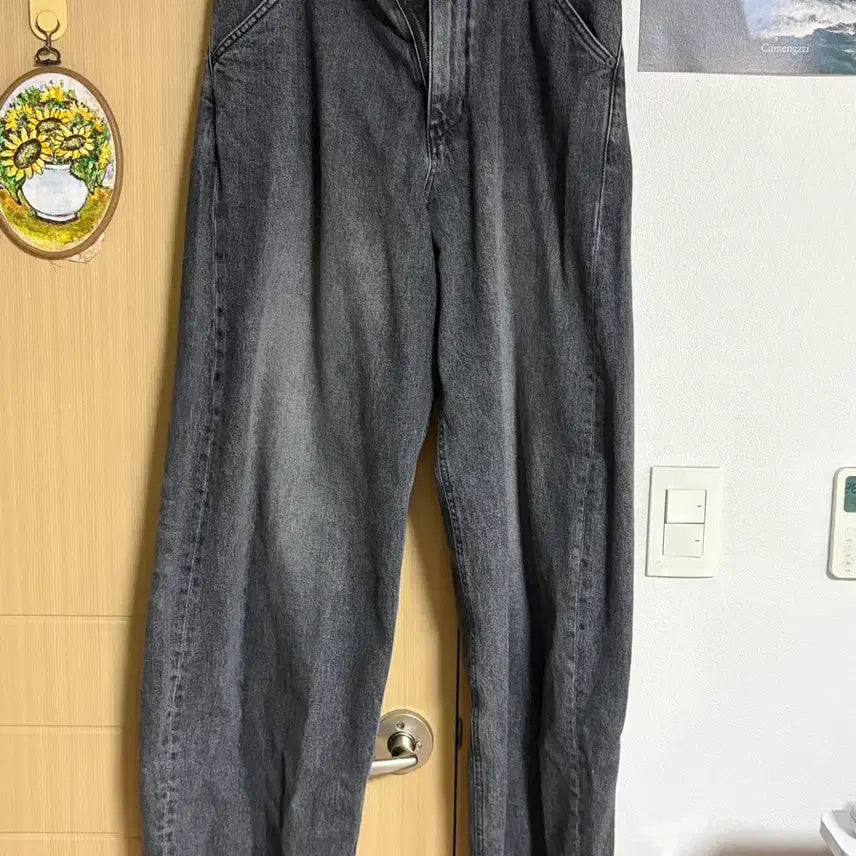 [BUNJANG] Hatching Room Wide Curve Jeans Size 3 / 해칭룸 와이드커브진 3