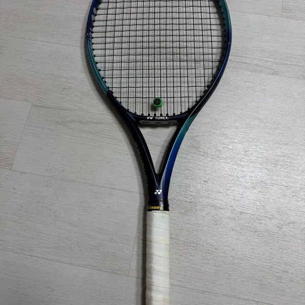 [BUNJANG] Yonex EZONE Tennis Racket / 요넥스 테니스 라켓 EZONE 라켓 판매합니다