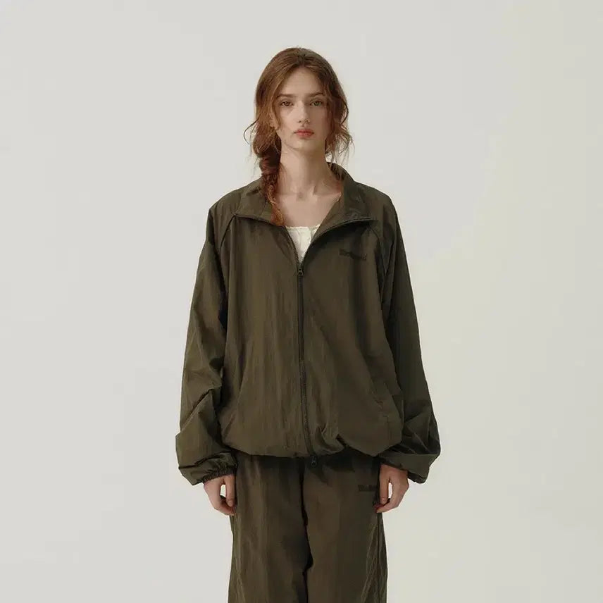 [BUNJANG] The Barnet Cloudy Wind Jacket Khaki / 더바넷 클로디 윈드 자켓 카키 새상품