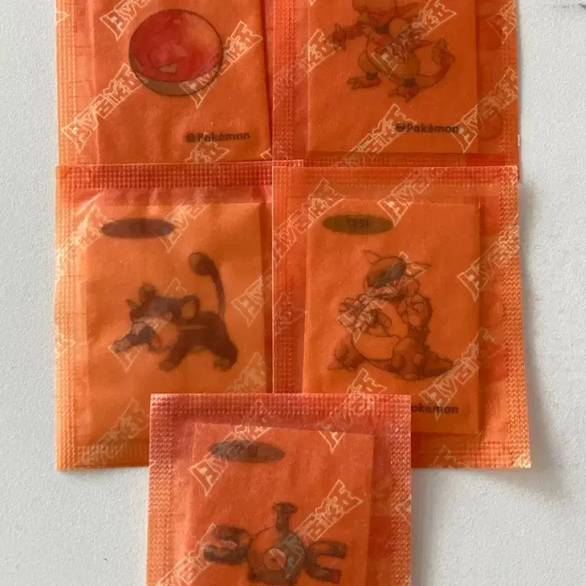 [BUNJANG] Pokemon 30th Anniversary Artwork Ttibu Seal Bundle Set (Magma, Kangaskhan, Koffing, Rattata, Voltorb) / 급처)포켓몬 30주년 아트웍 띠부씰(마그마,캥카.,코일,꼬렛,찌리리공)