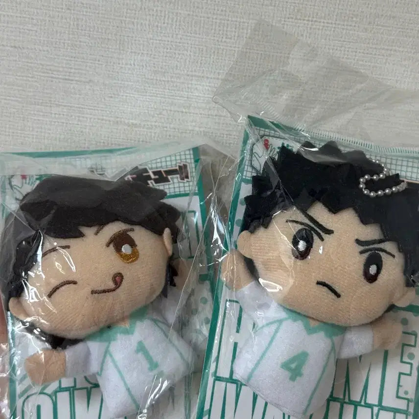 [BUNJANG] Haikyuu!! Oikawa & Iwaizumi Finger Puppet Set / 하이큐!! 오이카와 & 이와이즈미 인형