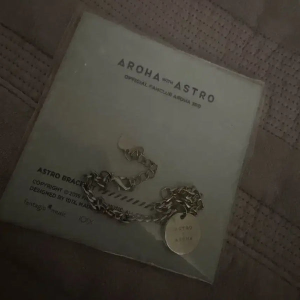 [BUNJANG] Astro Rocky Bracelet / 아스트로 라키 팔찌 판매합니다