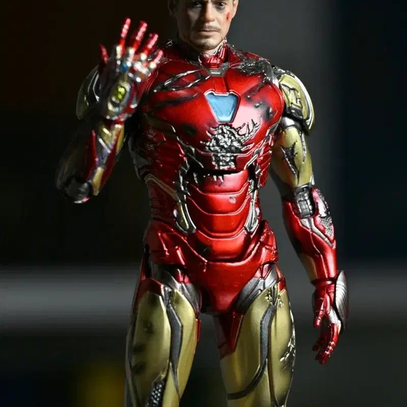 [BUNJANG] Medicom Toy MAFEX Iron Man Mark 85 Battle Damaged Version with Custom Tony Stark Head / 마펙스 아이언맨 마크85 배틀데미지 + 커스텀 헤드