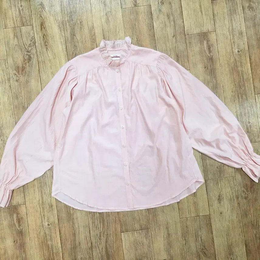 [BUNJANG] Mabling Eyelet Collar Blouse Free Size / 마블링마켓(mabling) 아일렛카라 블라우스 프리사이즈 새상품
