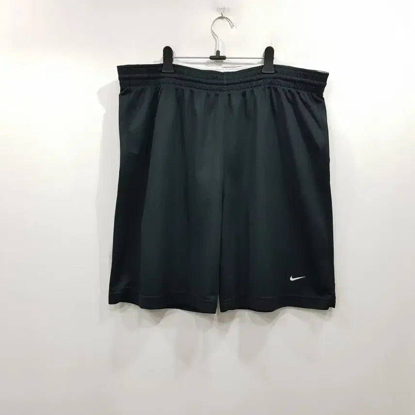 [BUNJANG] Nike Embroidered Logo Black Training Shorts Men's XL / R345 나이키 자수로고 검정 추리닝 트레이닝 반바지 남XL