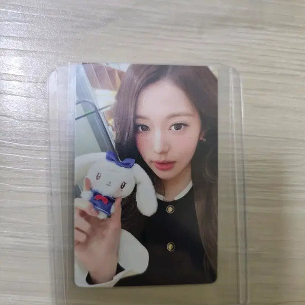 [BUNJANG] IVE MiniV Jang Wonyoung Cherry Photocard / 아이브 미니브 팝업  장원영 체리 포카