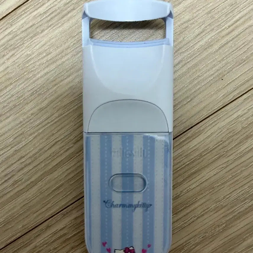 [BUNJANG] Phillimilli x Charmmy Kitty Heated Eyelash Curler / 필리밀리 챠미키티 히팅 뷰러