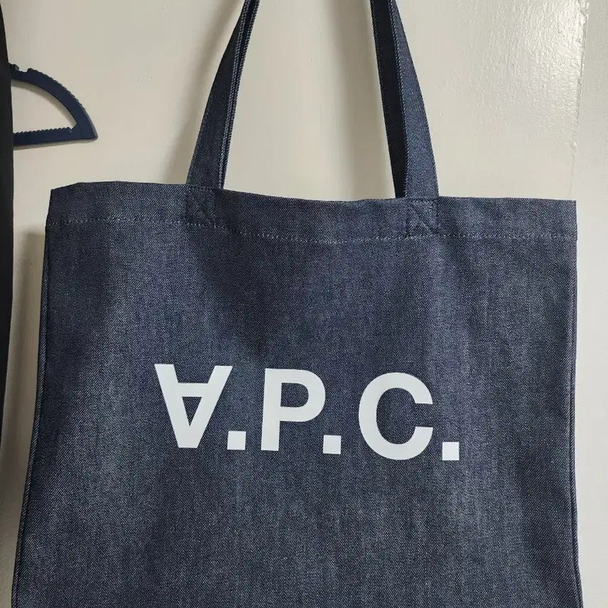 [BUNJANG] A.P.C. Daniela Tote Bag / 아페쎄 다니엘라 토트백 새상품 판매 합니다!!
