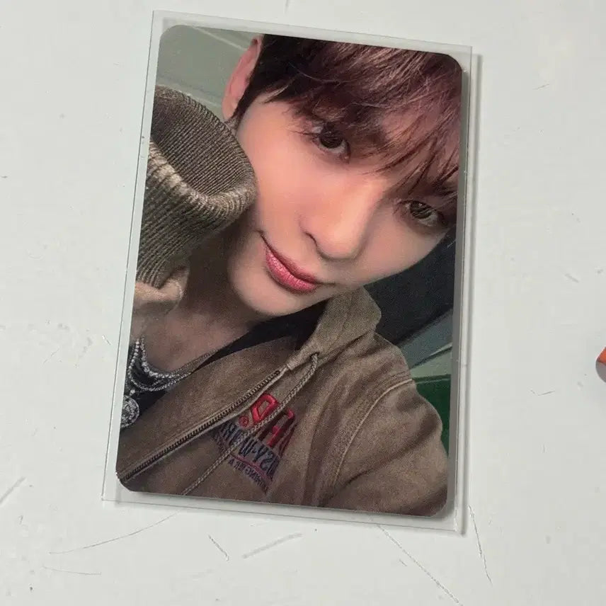 [BUNJANG] EVERGLOW Sihyun NOWZ Official Photocard / 나우즈 NOWZ 시윤 에버글로우 공방포카