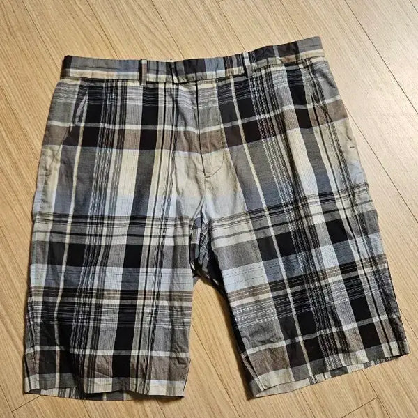 [BUNJANG] Theory Windowpane Check Cotton Shorts (Size 32) / 띠어리 윈도우체크 쇼츠(반바지) 32사이즈