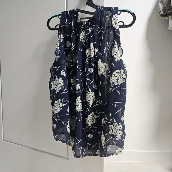 [BUNJANG] Floral Print Sleeveless Blouse / 나시 꽃무늬 블라우스