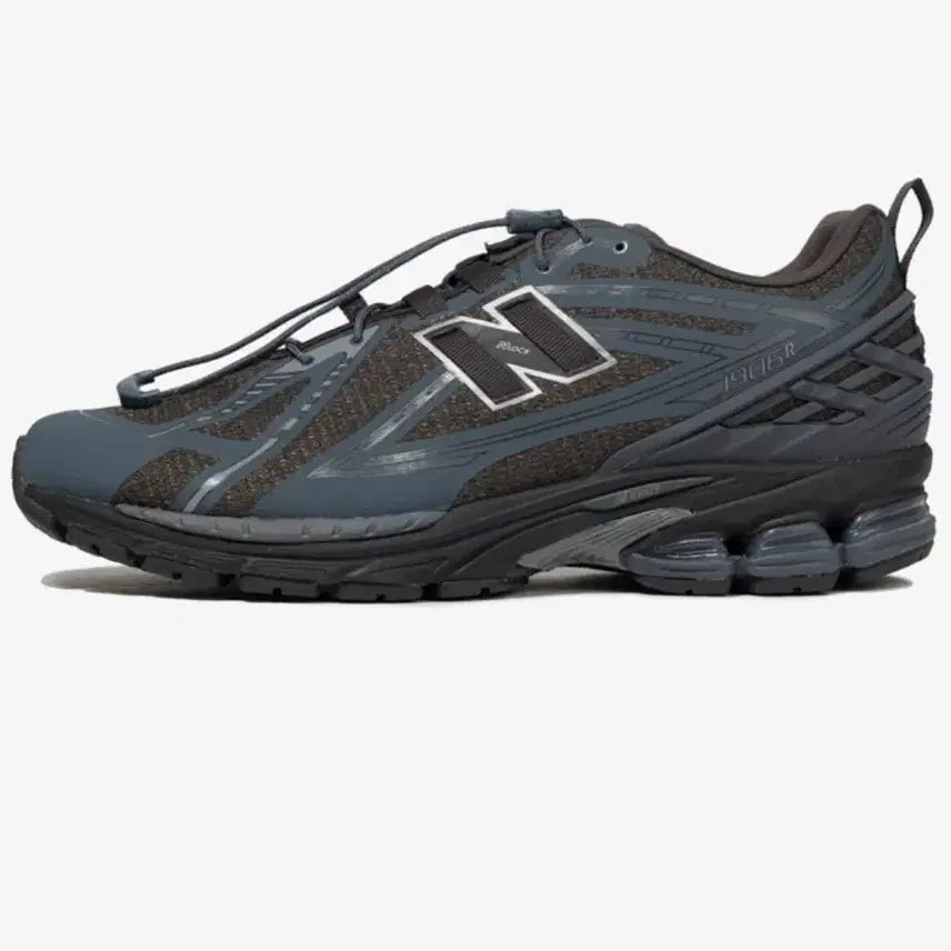 [BUNJANG] New Balance 1906R Sneakers (Size 260) / [260]뉴발란스 1906R