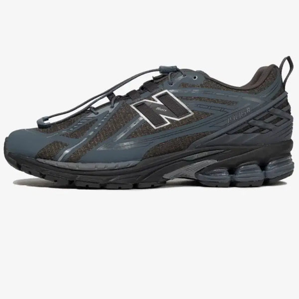 [BUNJANG] New Balance 1906R Sneakers (Size 260) / [260]뉴발란스 1906R