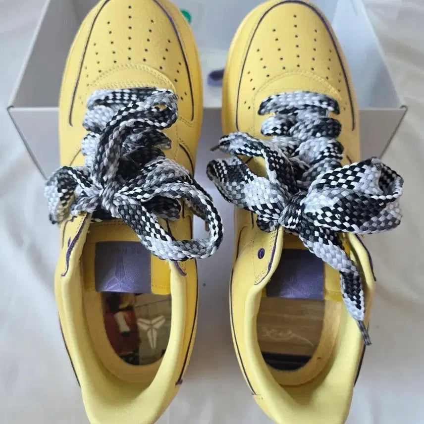 [BUNJANG] Nike Air Force 1 Low Protro Soft Yellow Sneakers / 나이키 에어포스 1 로우 프로트로 소프트 옐로우