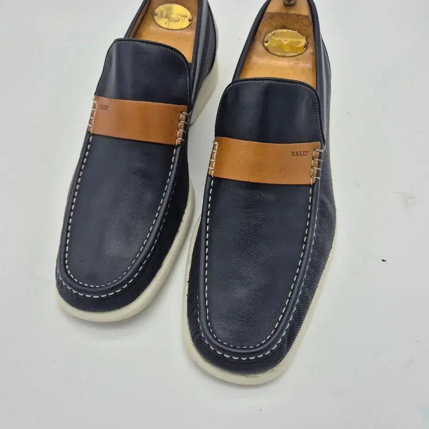 [BUNJANG] Bally Leather Loafers Navy Brown Combination / 발리 로퍼 네이비 브라운 콤비