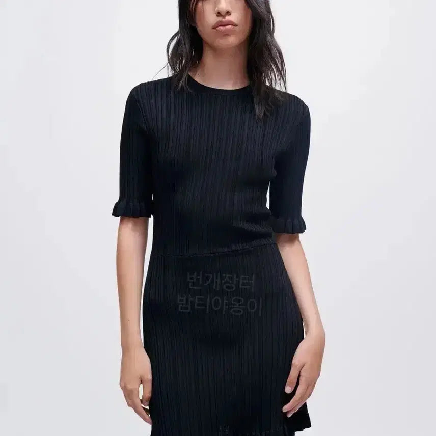 [BUNJANG] Maje Rochasse Ruffle Knit Dress Pleated Short Sleeve Black / 새상품) 마쥬 22ss rochasse 러플 니트 원피스 플리츠 반팔 블랙 maje
