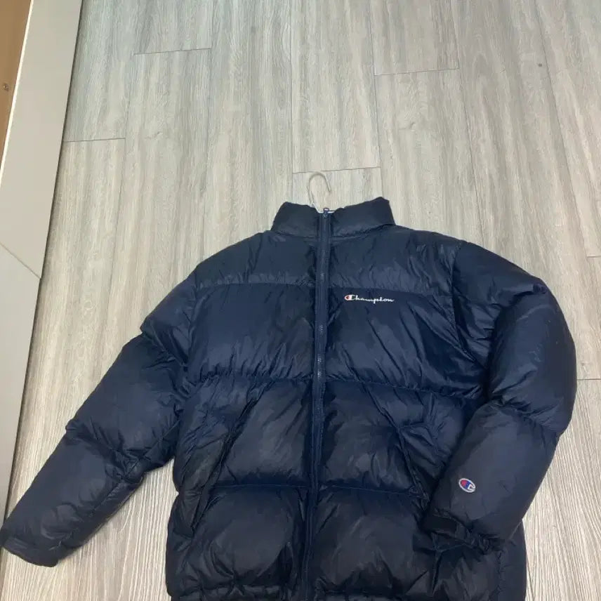 [BUNJANG] Champion Navy Puffer Jacket (L Size) / [L사이즈] 챔피온 네이비 푸퍼 패딩 (가격인하)