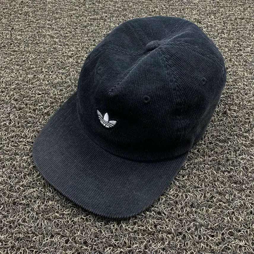 [BUNJANG] Adidas Corduroy Ball Cap / 아디다스 코듀로이 볼캡