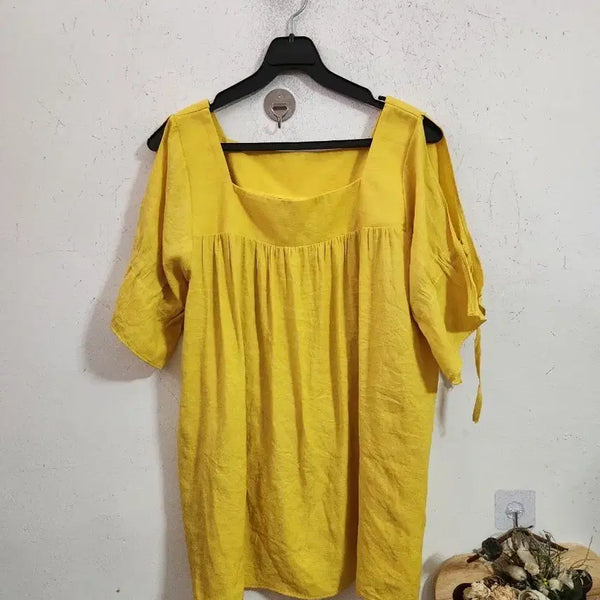 [BUNJANG] Yellow Square Neck Puff Sleeve Blouse / 옐로우 스퀘어넥 퍼프소매 블라우스