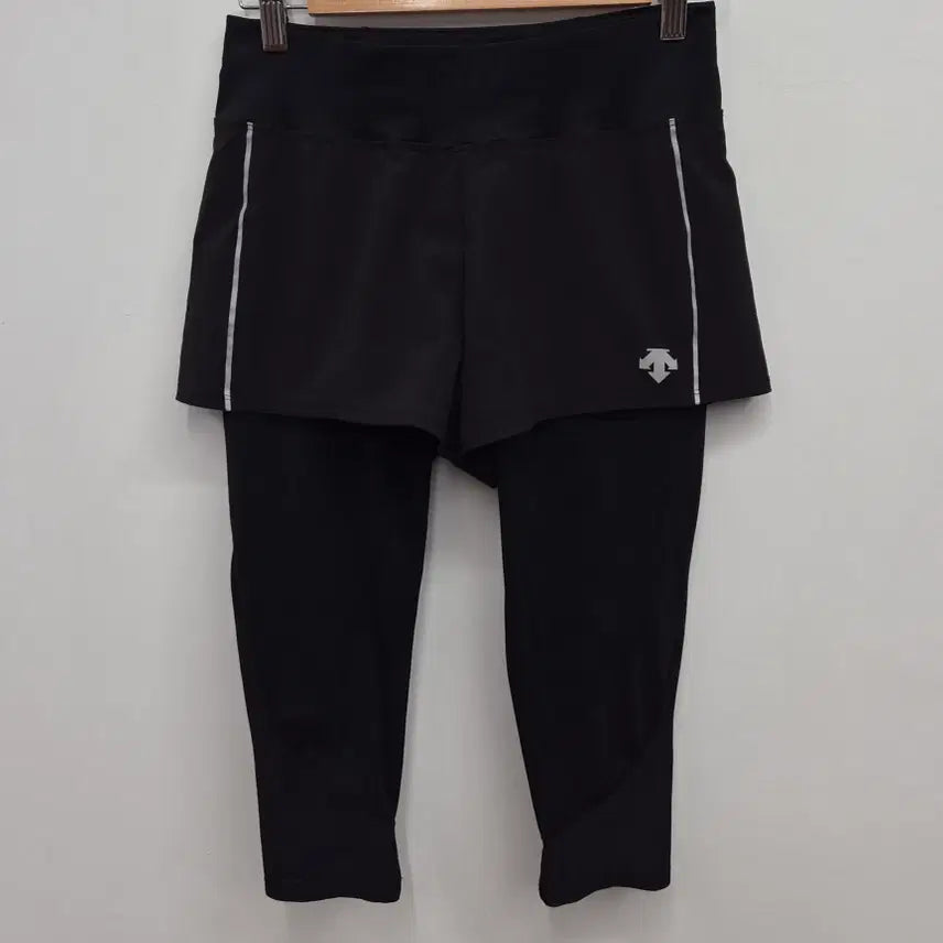 [BUNJANG] Descente Two-in-One Shorts Tights Black / 데상트 투인원 타이즈