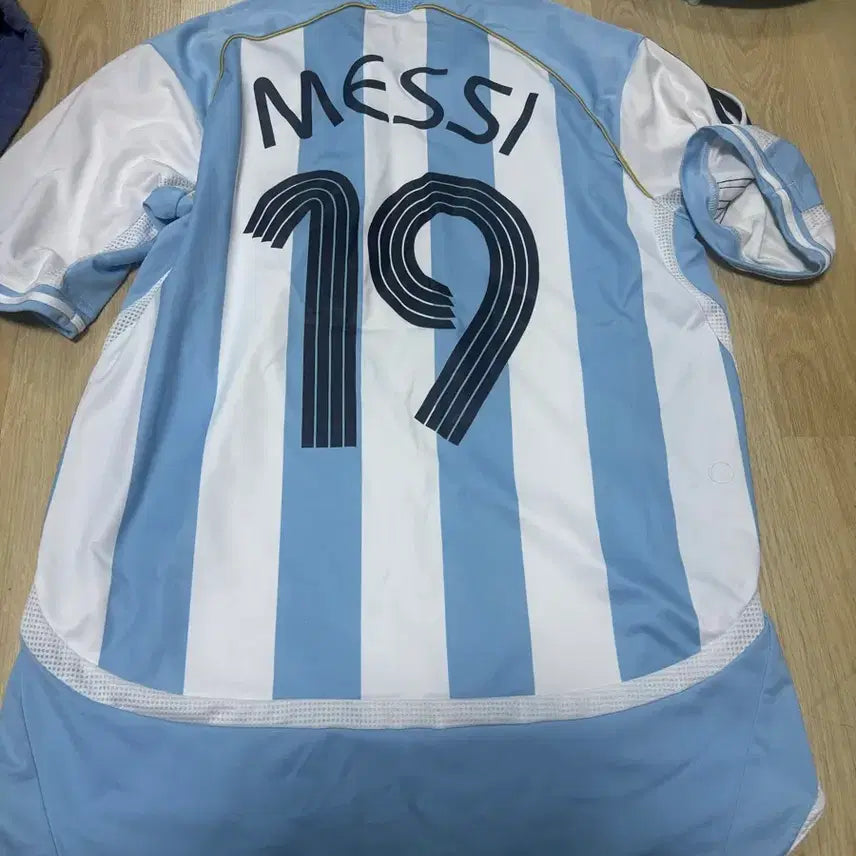 [BUNJANG] Lionel Messi Argentina National Team Replica Jersey - Size L / 메시 국대유니폼 리메이크 정품 L사이즈