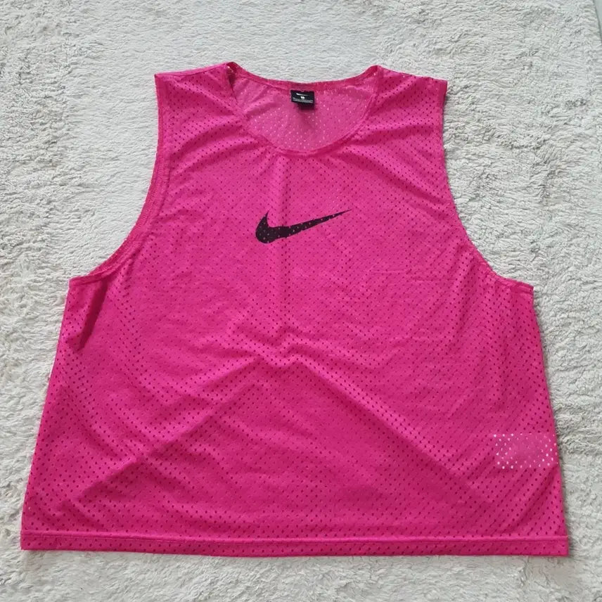 [BUNJANG] Nike Sleeveless Tank Top (Size 110) / 나이키 민소매 나시 110  (105