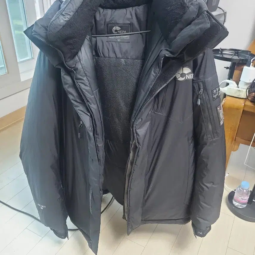 [BUNJANG] NEPA Goose Down Short Padded Jacket Black / 네파 구스다운 숏패딩 블랙