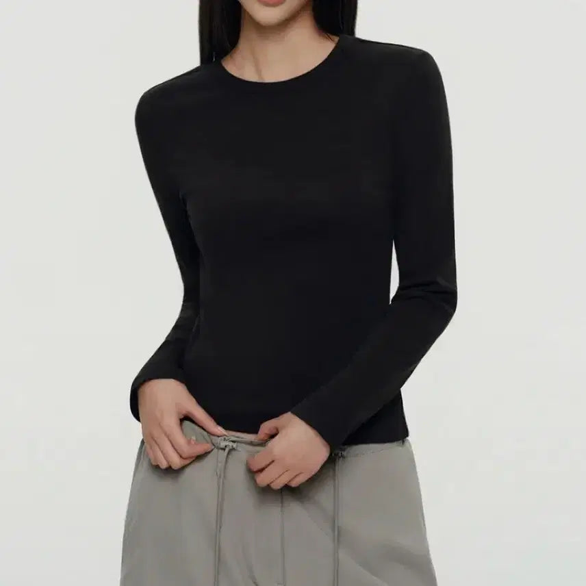 [BUNJANG] MUSINSA WOMENS Slim Crewneck Long Sleeve T-Shirt / 무신사 우먼즈 슬림 크루넥 긴소매티셔츠