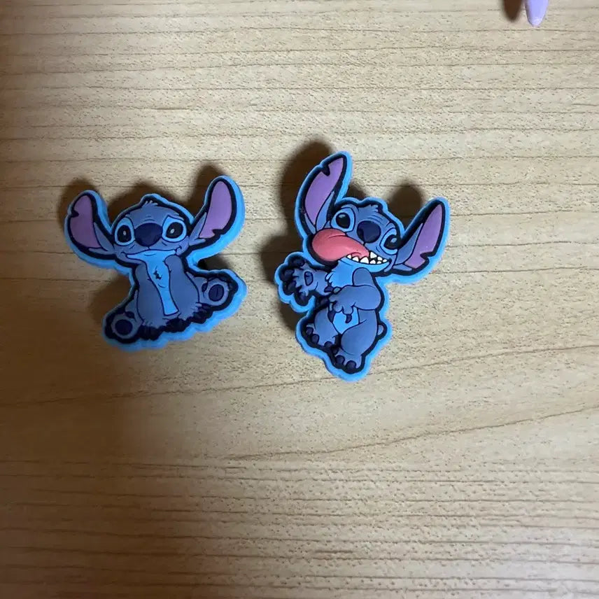 [BUNJANG] Authentic Crocs Disney Stitch Charm Set (2 Pieces) / [정품] 크록스 디즈니 스티치 참 2개 세트