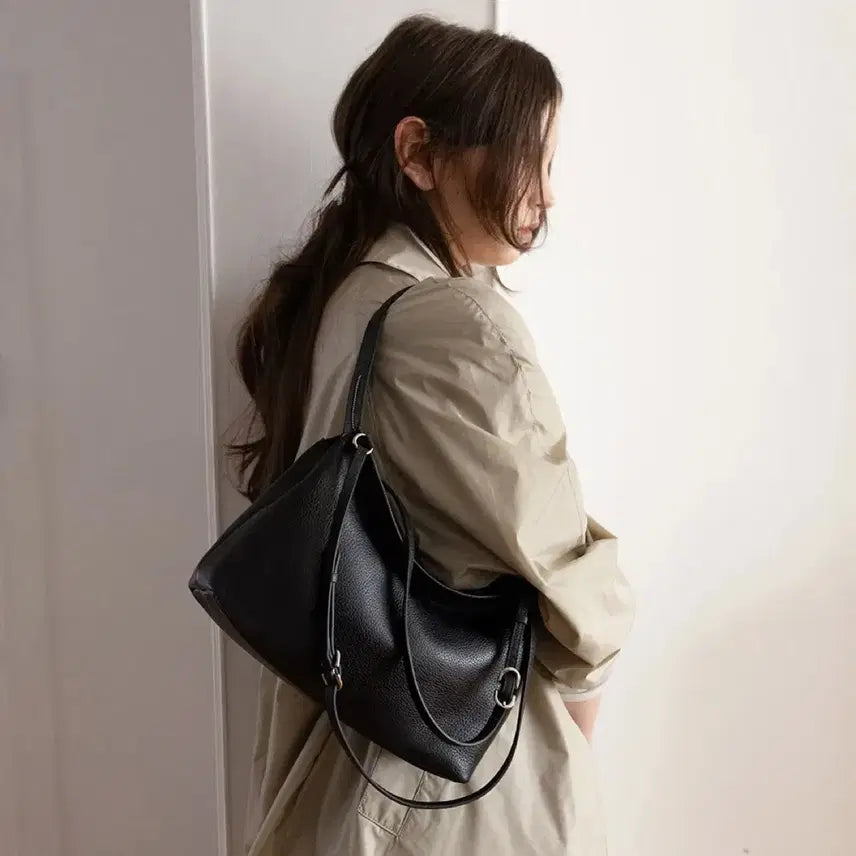 [BUNJANG] L'EAU DUCHAMPine Medium Shoulder Bag / 루에브르 바인 숄더백 미디움