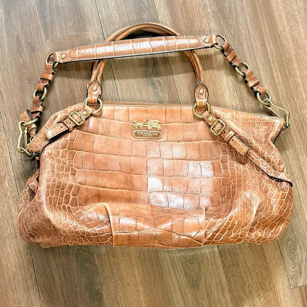 [BUNJANG] Coach Crocodile Embossed Leather Shoulder Tote Bag Brown / 코치 악어 무늬 숄더백 토트백 브라운