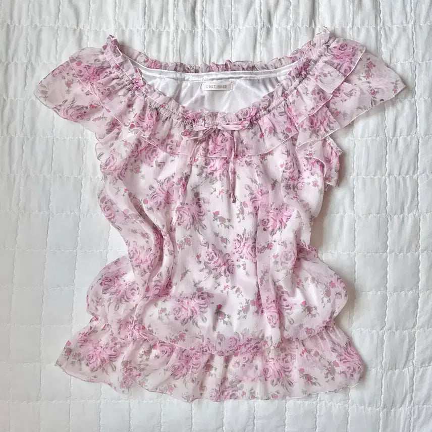 [BUNJANG] Rest Rose Chiffon Ruffle Blouse - Pink Floral Off-Shoulder / 레스트로즈 쉬폰 프릴 블라우스 핑크 플라워 플로럴 오프숄더 로걀 히메갸루 히메카지 모리 페어리