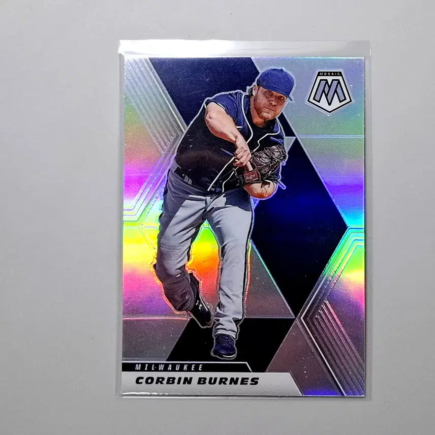 [BUNJANG] MLB Corbin Burnes 2021 Mosaic Silver Prizm Card / MLB 코빈 번즈 실버프리즘 2021 모자이크