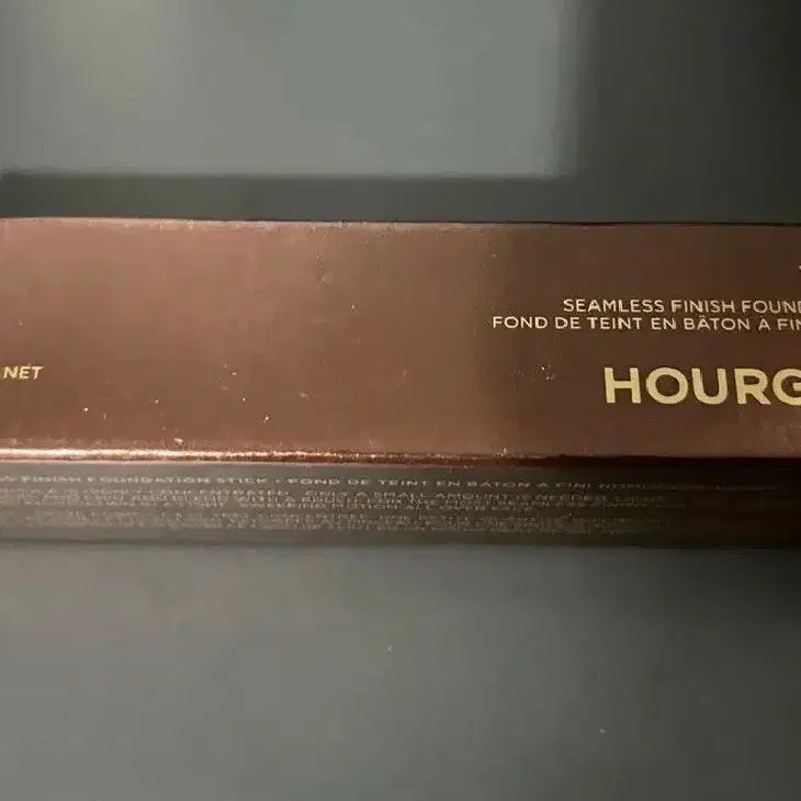 [BUNJANG] Hourglass Vanish Seamless Finish Foundation Stick / 아워글래스 배니쉬 심리스 피니쉬 파운데이션 스틱