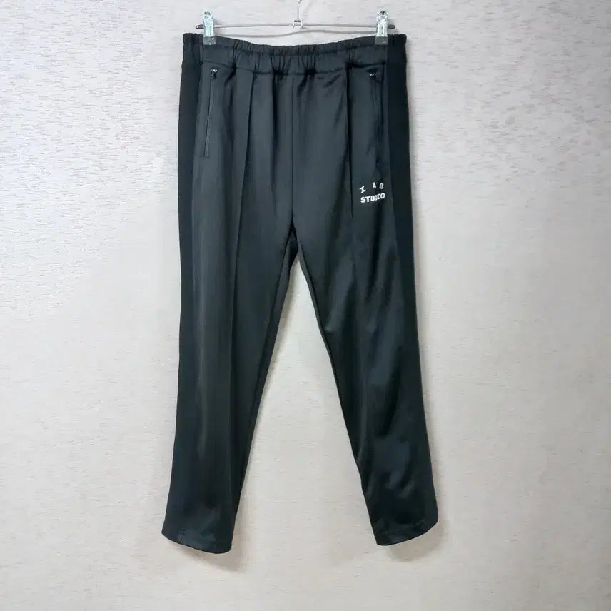 [BUNJANG] IAP STUDIO Black Training Pants (Size L) / B8-10/아이앱스튜디오 블랙 트레이닝팬츠