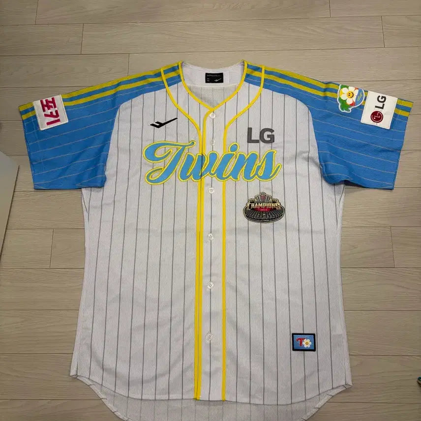 [BUNJANG] LG Twins Wiggle Wiggle Authentic Home Jersey Park Dong-won 4XL / (어센틱) 엘지트윈스 위글위글 홈 유니폼 박동원 4XL, 120호