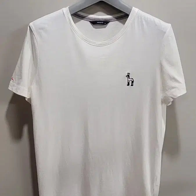 [BUNJANG] Hazzys Women's Round Neck T-Shirt / 헤지스 여성 라운드 티셔츠