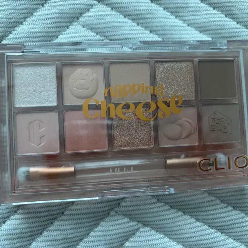 [BUNJANG] Clio Pro Eye Palette 19 Nap Cheese (Sealed) / 미개봉) 클리오 아이팔래트 낮잠자는 치즈 판매