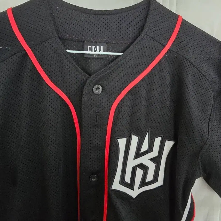 [BUNJANG] KT Wiz Baseball Uniform (Men's Size 95) / KT위즈 야구 유니폼