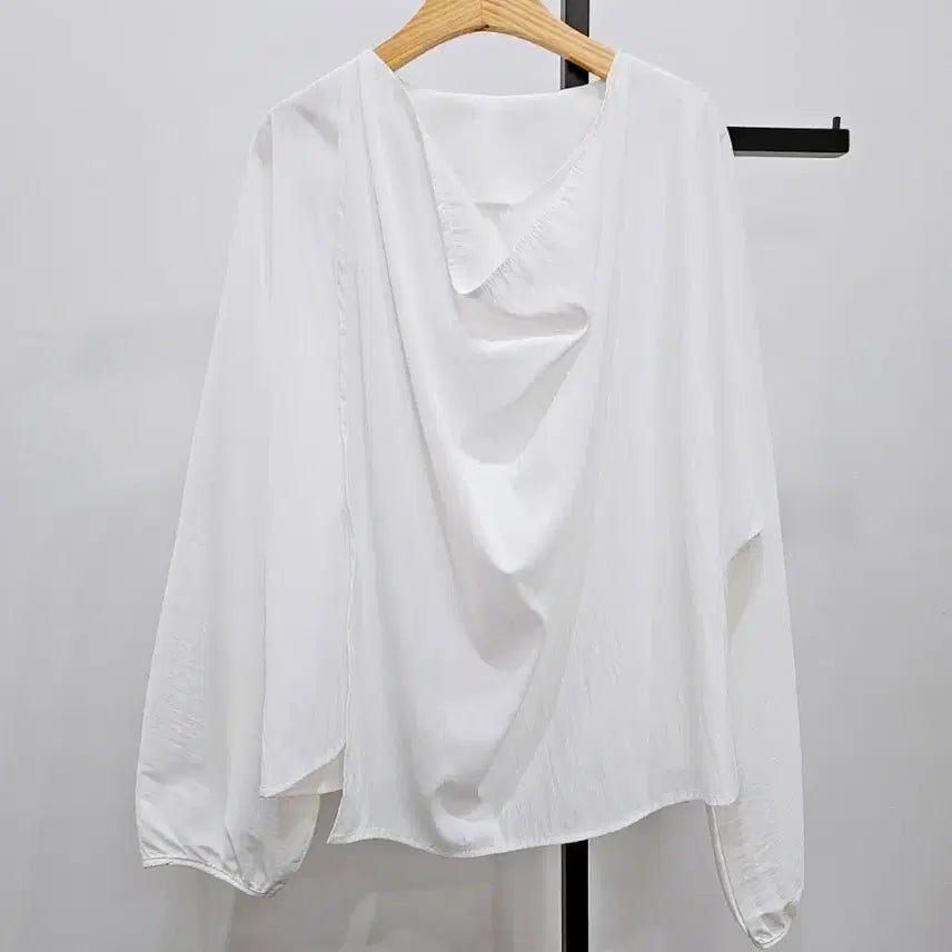 [BUNJANG] Button-Front Blouse / 새제품 블라우스