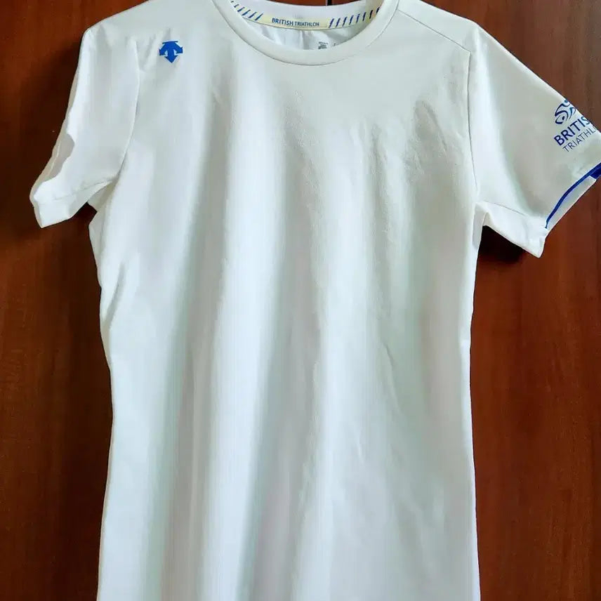 [BUNJANG] Descente British Triathlon Short Sleeve T-Shirt White / 데상트 브리티시 트라이애슬론 반팔 티셔츠 흰색