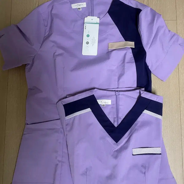 [BUNJANG] Nursing Uniform Top - New / 간호복상의 새상품