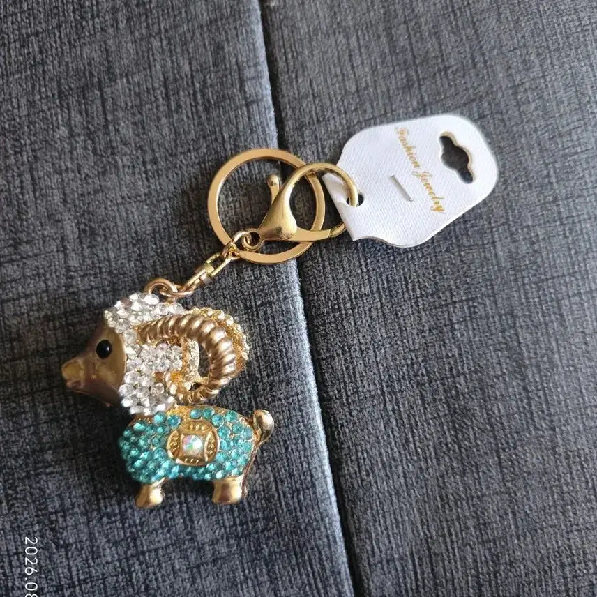 [BUNJANG] Sheep Cubic Keychain New / 양 큐빅 키링 새제품