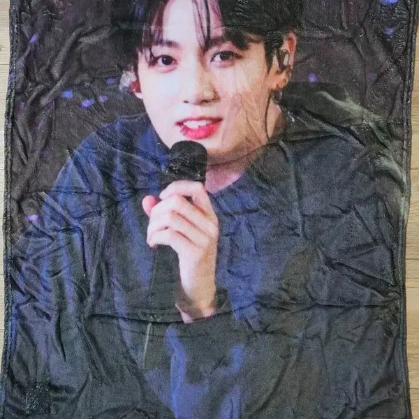 [BUNJANG] BTS Jungkook Soft Blanket / 방탄소년단 BTS 정국 부드러운 담요 70~75*100 (굿즈아님) 1개 새상품