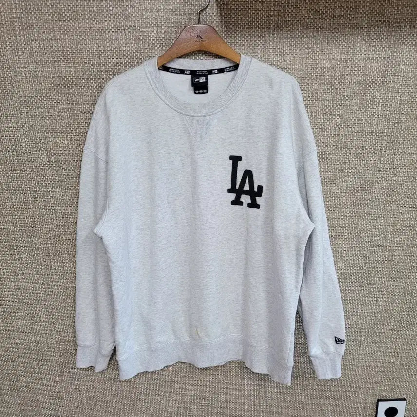 [BUNJANG] New Era LA Dodgers Size 110 Big Size Sweatshirt / 110사이즈 뉴에라 맨투맨 빅사이즈 LA 다져스