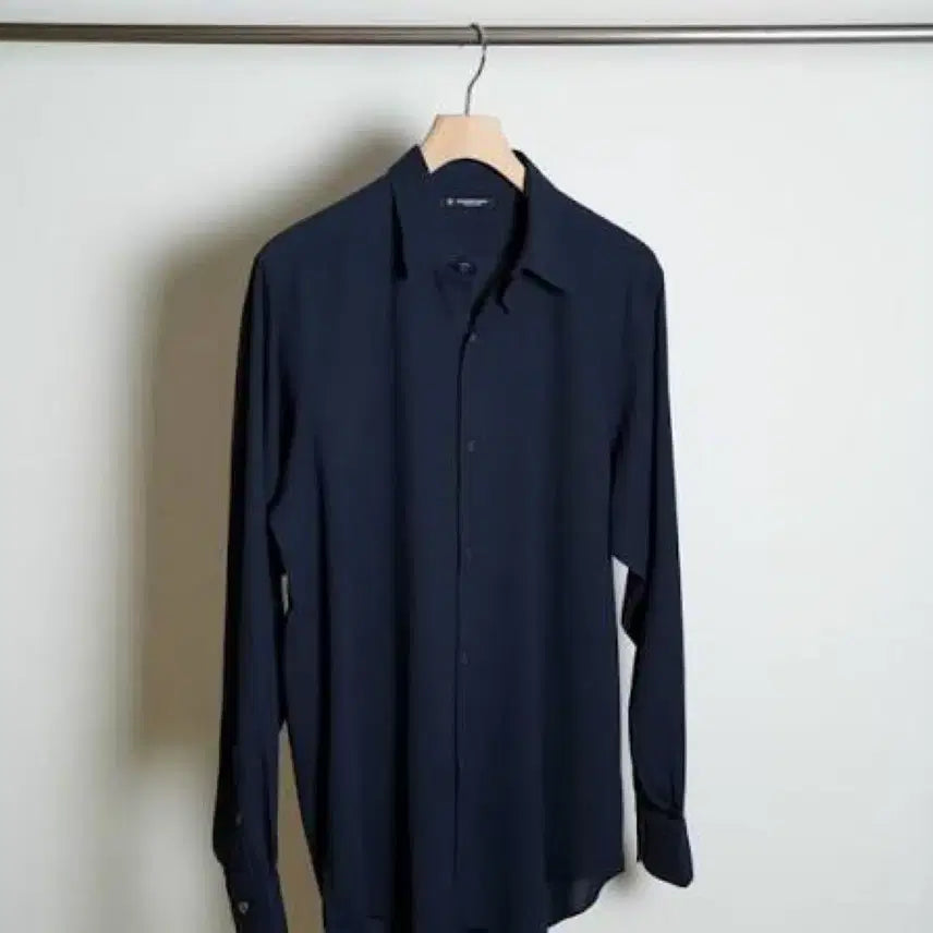 [BUNJANG] MAATEE CHARLES Shirt Size 2 / (2)MAATEE CHARLES