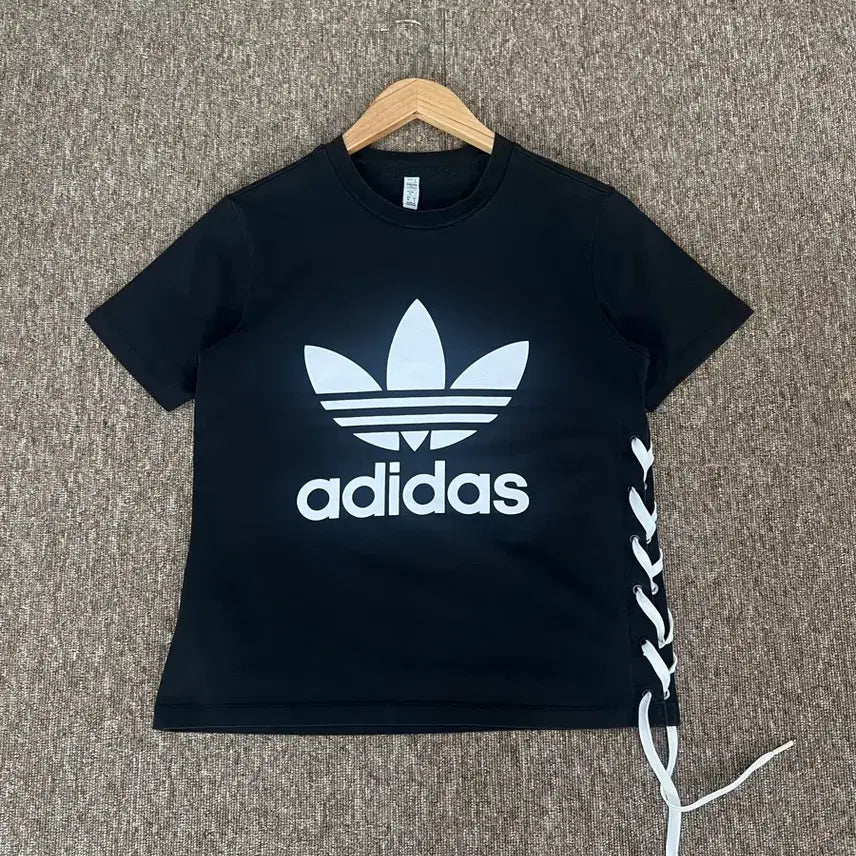 [BUNJANG] Adidas Trefoil Lace Short Sleeve T-Shirt Black M / 여성) 아디다스 트레포일 레이스 반팔티 블랙 M