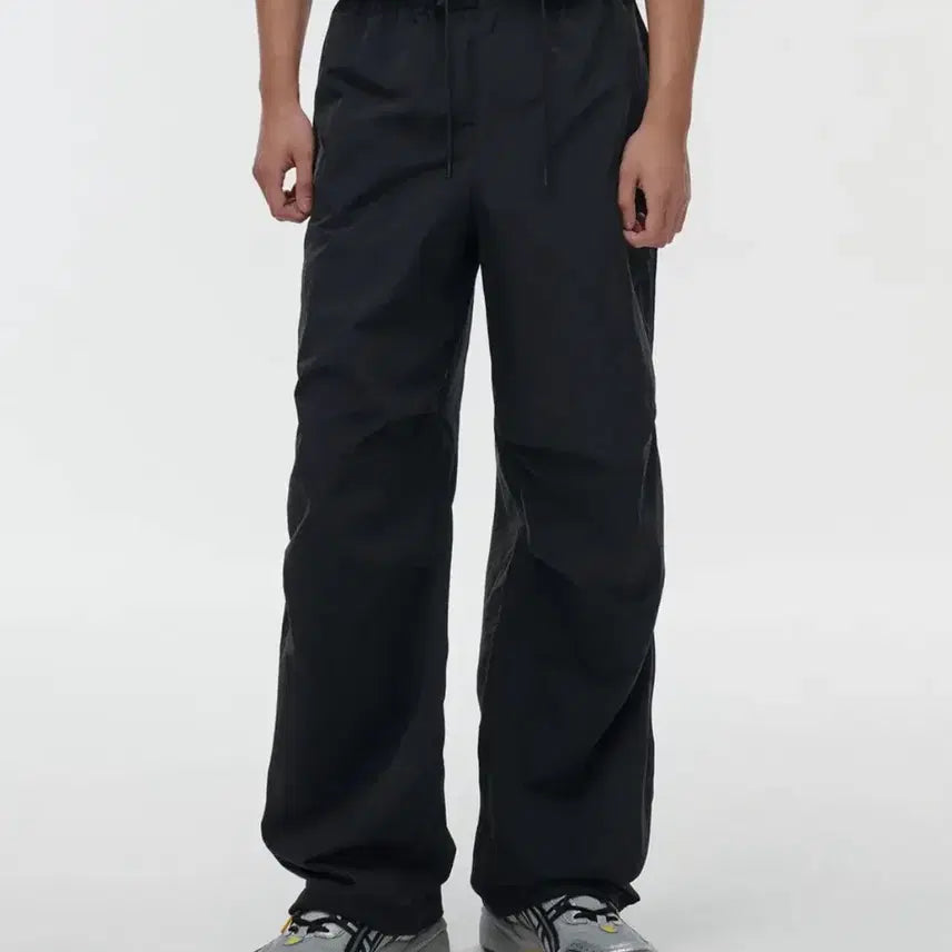 [BUNJANG] Musinsa Standard Nylon Parachute Pants Black / 무신사스탠다드 나일론 파라슈트 팬츠 블랙 28